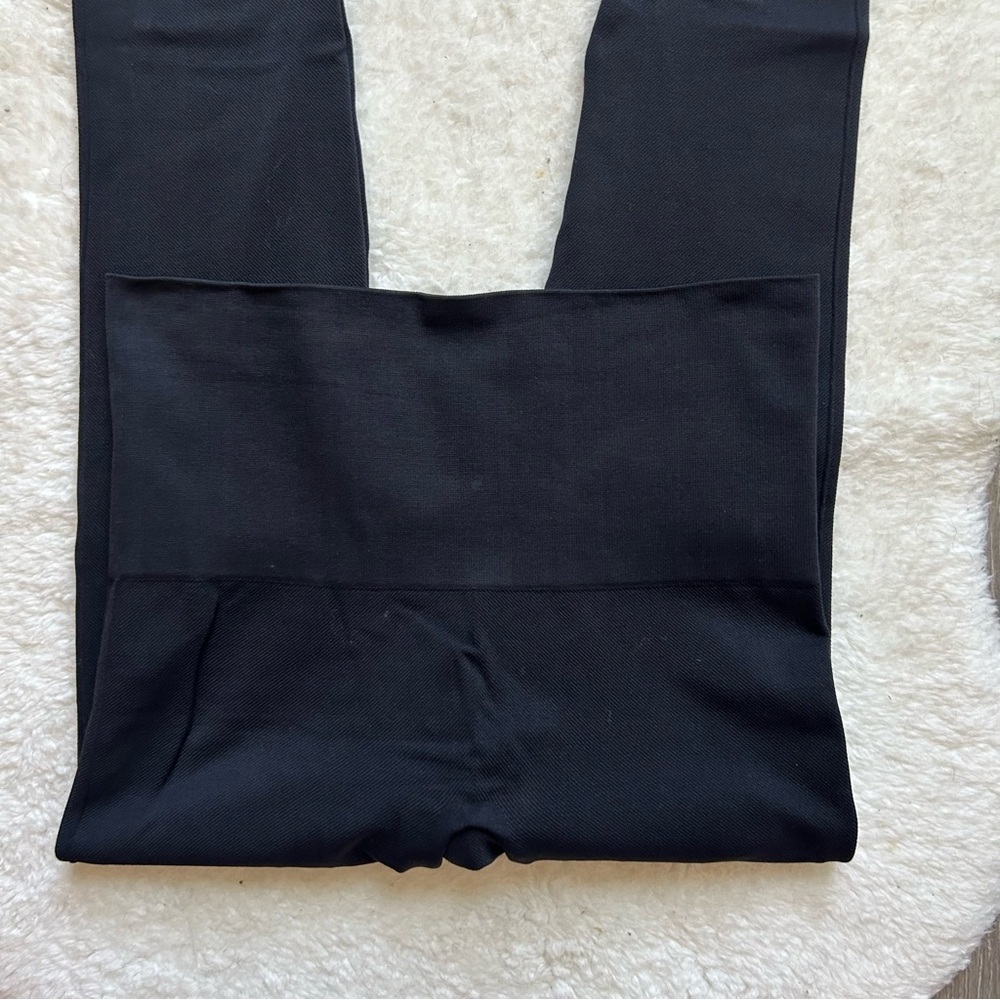SPANX Black Women's Seamless Leggings - Picture 2 of 4